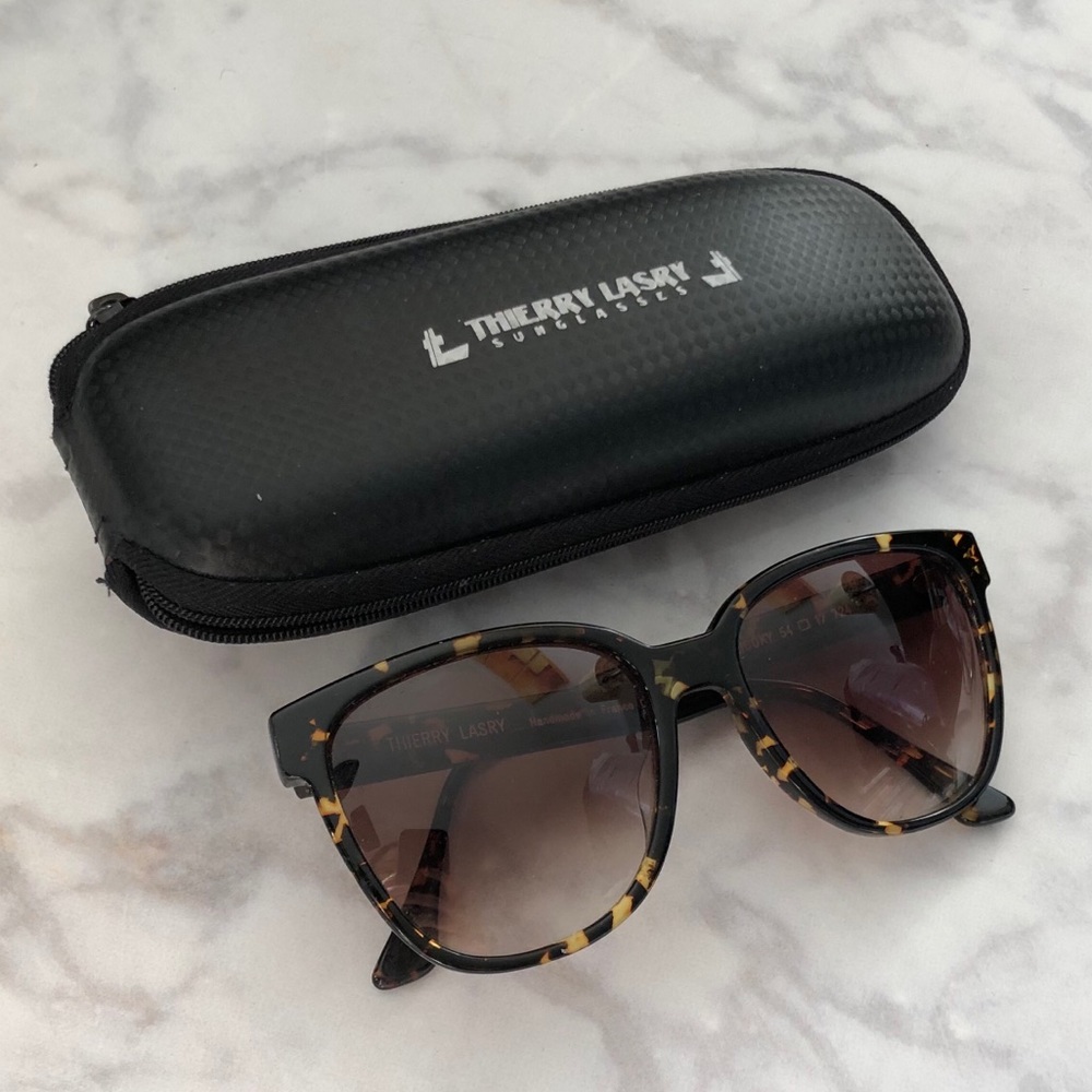 Thierry Lasry Sunglasses in Tortoise